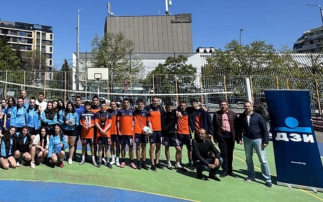ДЗИ подкрепи спортен празник в Бургас